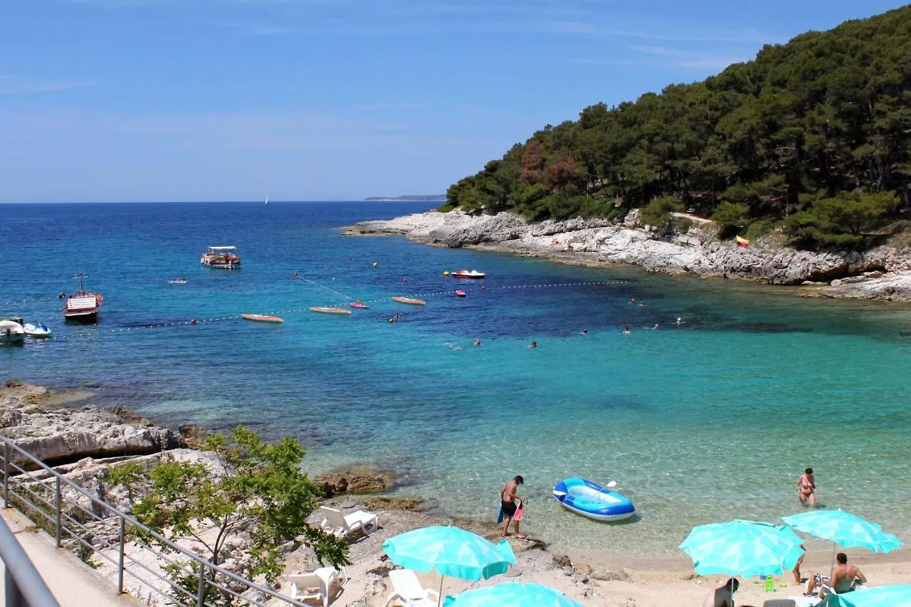 Rooms With A Parking Space Mali Lošinj Hırvatistan